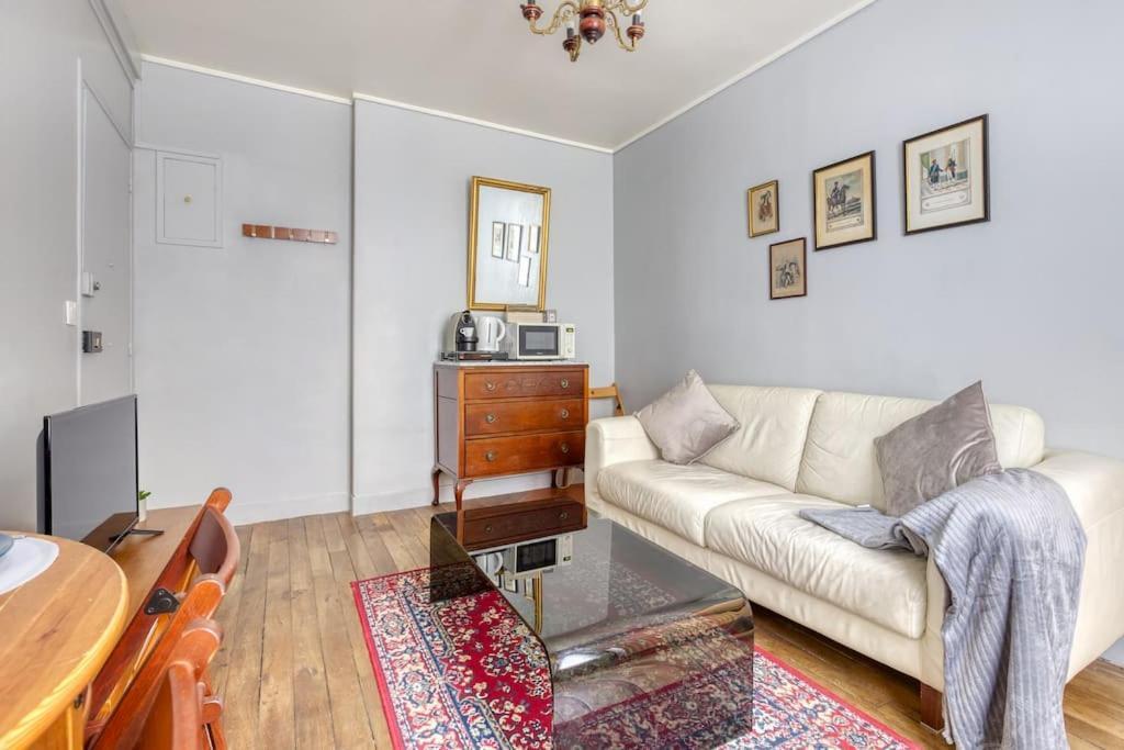 * Le Versaillais*2 Min A Pied Du Chateau Versailles Phòng bức ảnh